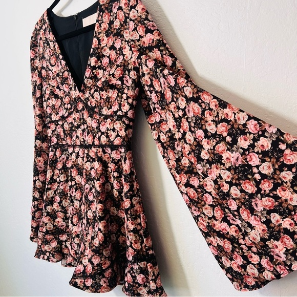 KEEPSAKE The Label One Love Playsuit Romper Floral Medium - Picture 11 of 15
